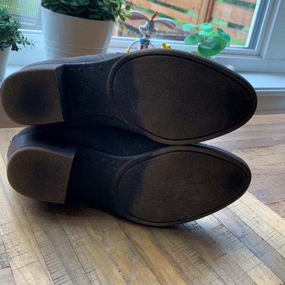 Grey Lucky Brand studded booties - Picture 6 of 10